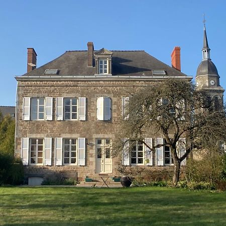Maison D'Hotes La Doucelle Culture Et Bien-Etre Lignieres-Orgeres エクステリア 写真