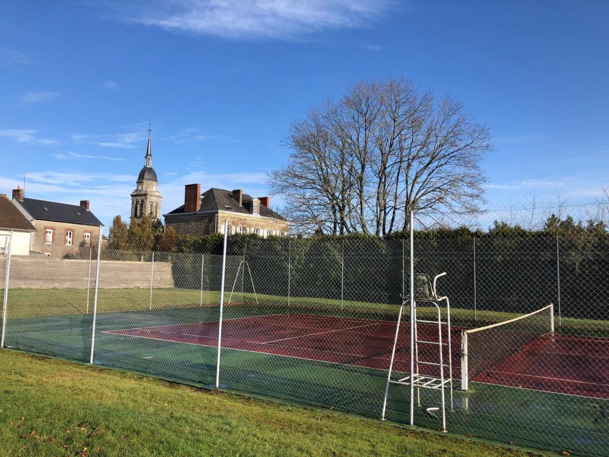 Maison D'Hotes La Doucelle Culture Et Bien-Etre Lignieres-Orgeres エクステリア 写真