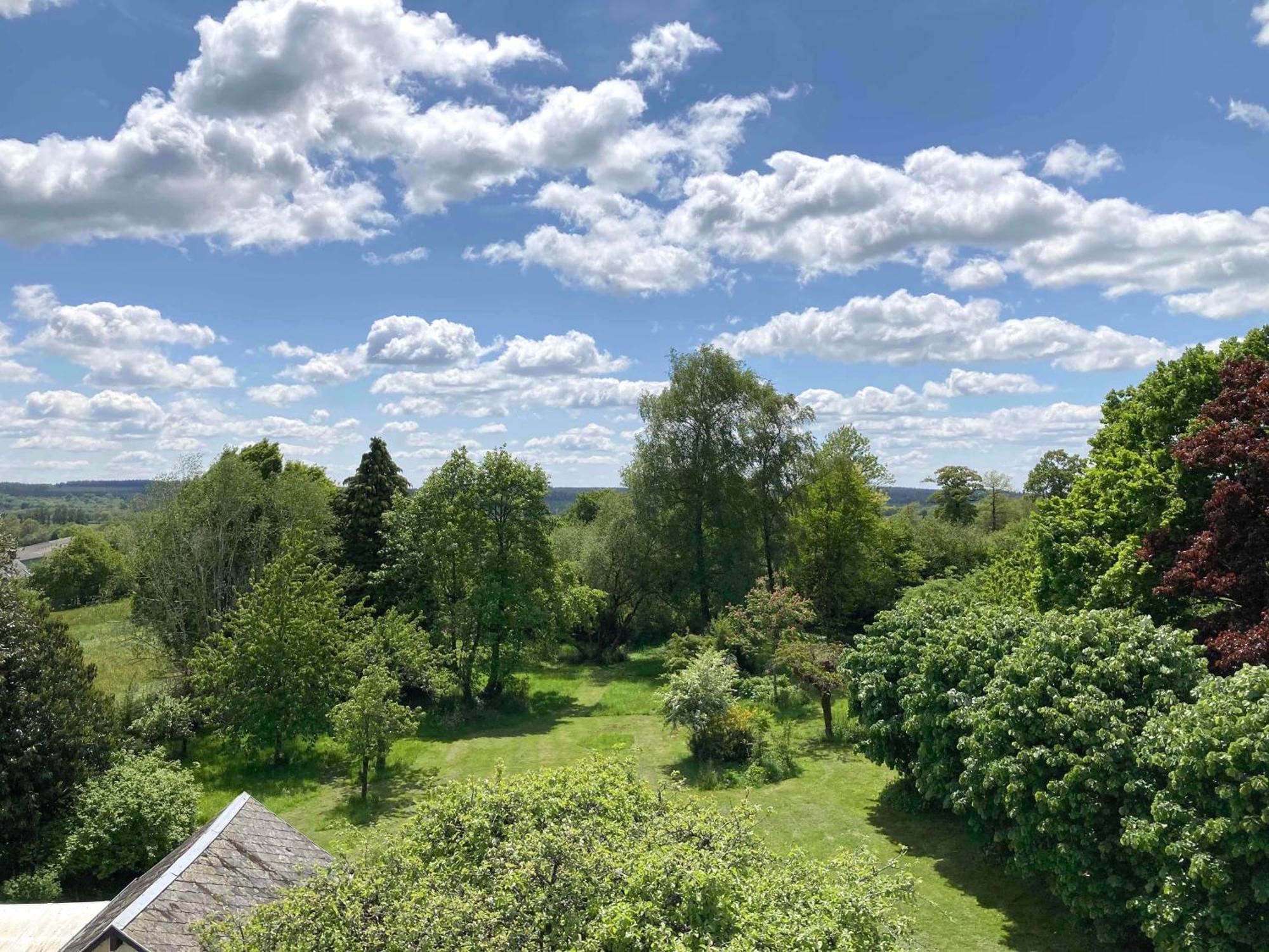 Maison D'Hotes La Doucelle Culture Et Bien-Etre Lignieres-Orgeres エクステリア 写真