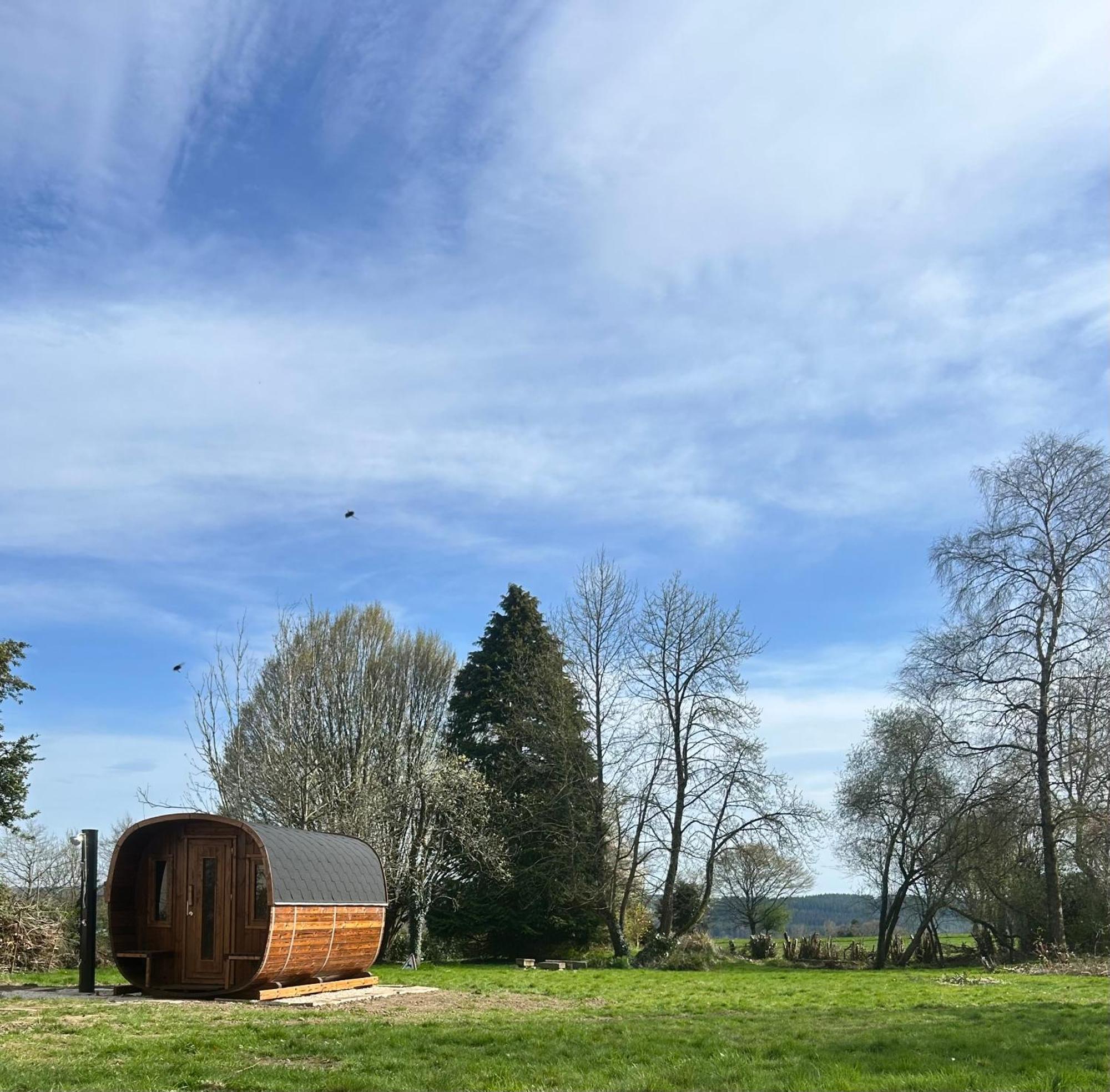 Maison D'Hotes La Doucelle Culture Et Bien-Etre Lignieres-Orgeres エクステリア 写真